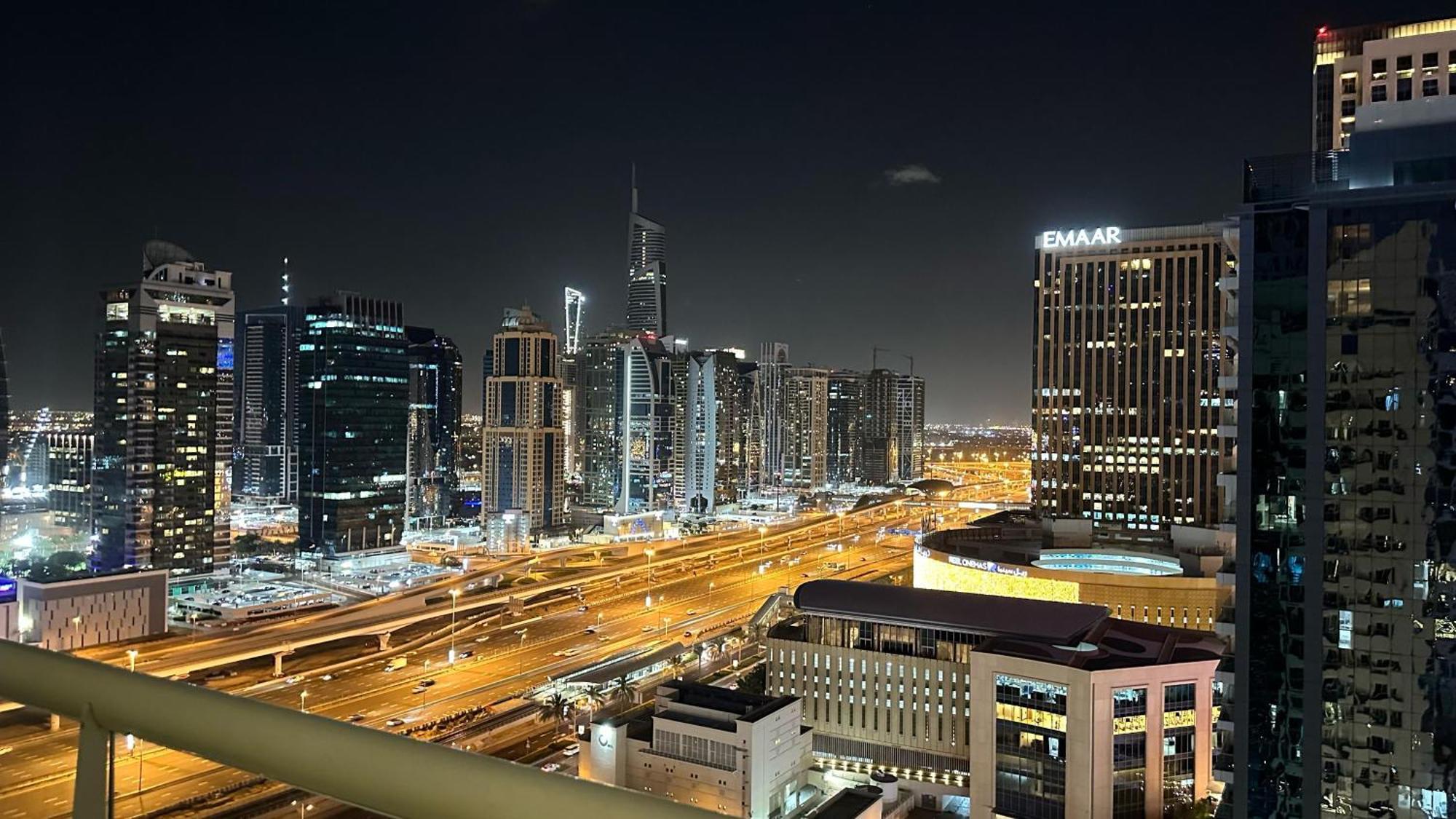 Marina And Sea View At 10mn From Jbr & Metro Deluxe For 4ppl Late Check-in & Late Check-out Apartment Dubai